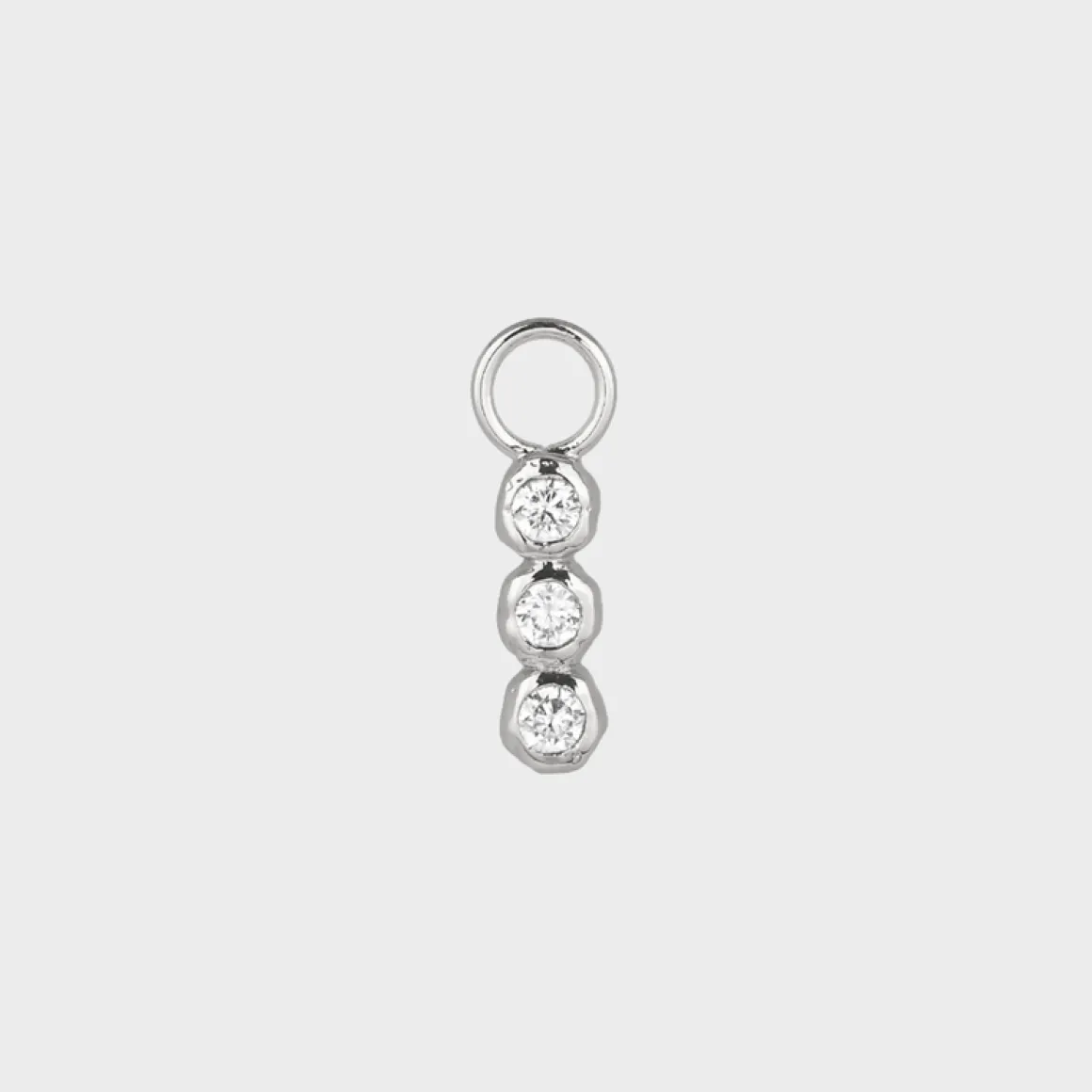 clear_stone_charm_2.webp Winther Studio Øreringe*Clear Stone Charm