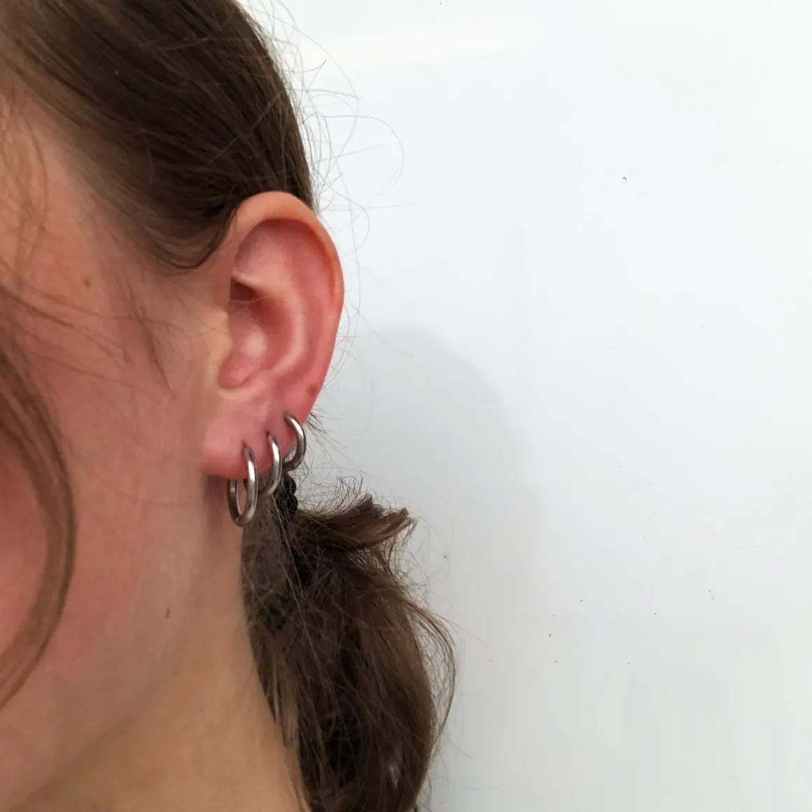 Winther Studio Øreringe | Smykkesæt*Plain Hoops Sæt Sølv
