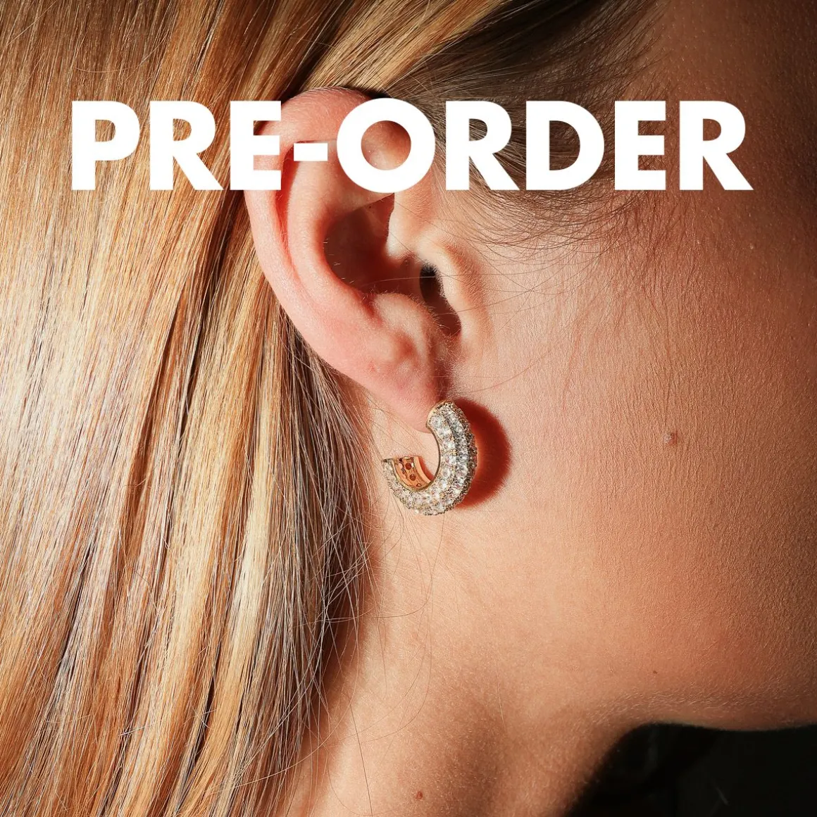 Winther Studio Øreringe*Wide Stone Hoops - Pre-Order Guld